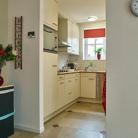# Het Pauwennest