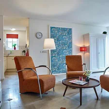 # Het Pauwennest 招待所 登博斯