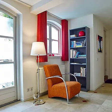 # Het Pauwennest 4* 's-Hertogenbosch (Den Bosch)
