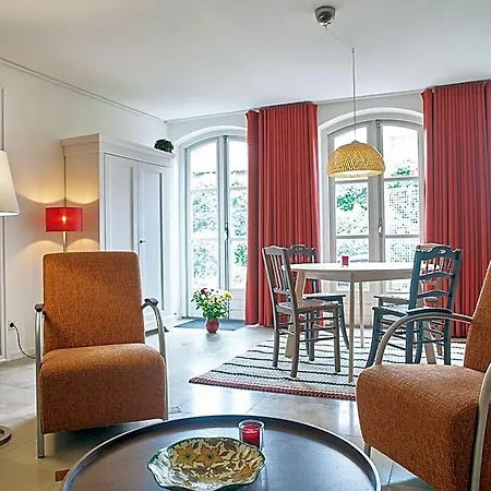 # Het Pauwennest 4* 's-Hertogenbosch (Den Bosch)
