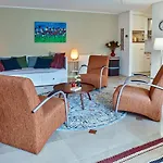 # Het Pauwennest 4*