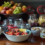 # Het Pauwennest Guest house 4*