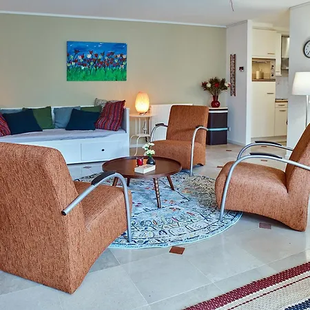 # Het Pauwennest 4*